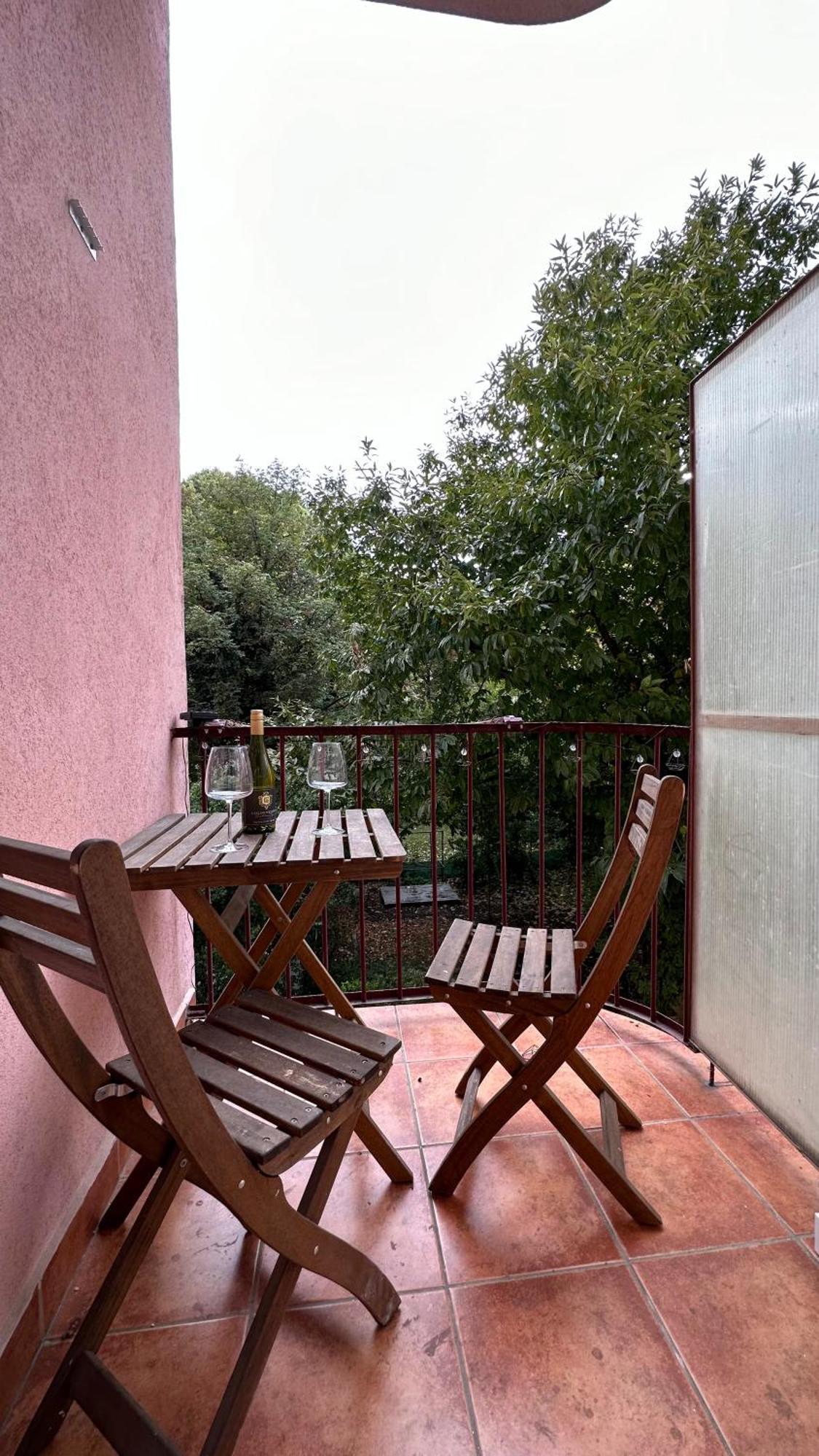 Apartman S Balkonem U Parku & 15 Minut Do Centra Brno Exteriér fotografie